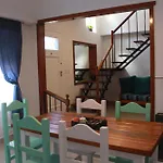 Casa Muy Comoda Y Luminosa